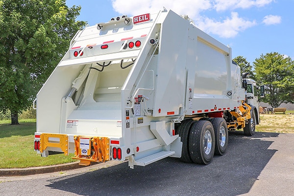 Multipack Side Load Trash Truck - Stringfellow, Inc.